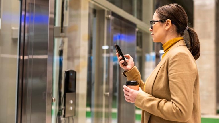 Control de accesos y bloqueos de seguridad: El nuevo estándar en la logística mexicana